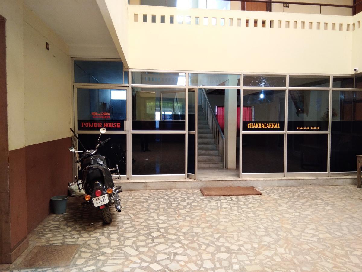 Hôtel Chakkalakkal Residency à Ambalavayal Extérieur photo